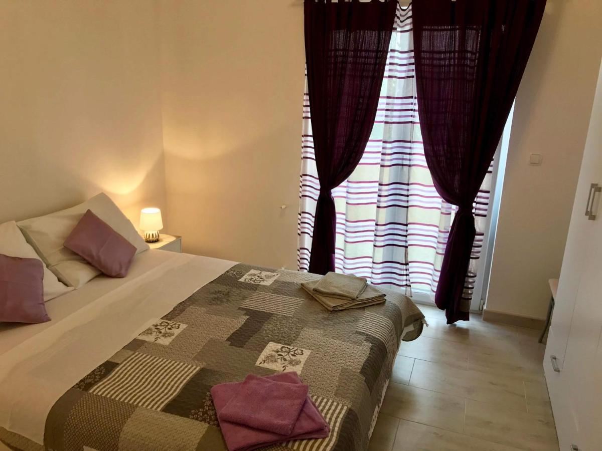 Apartman Laura Tribalj Exteriör bild